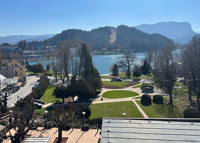 דירה And Castle View